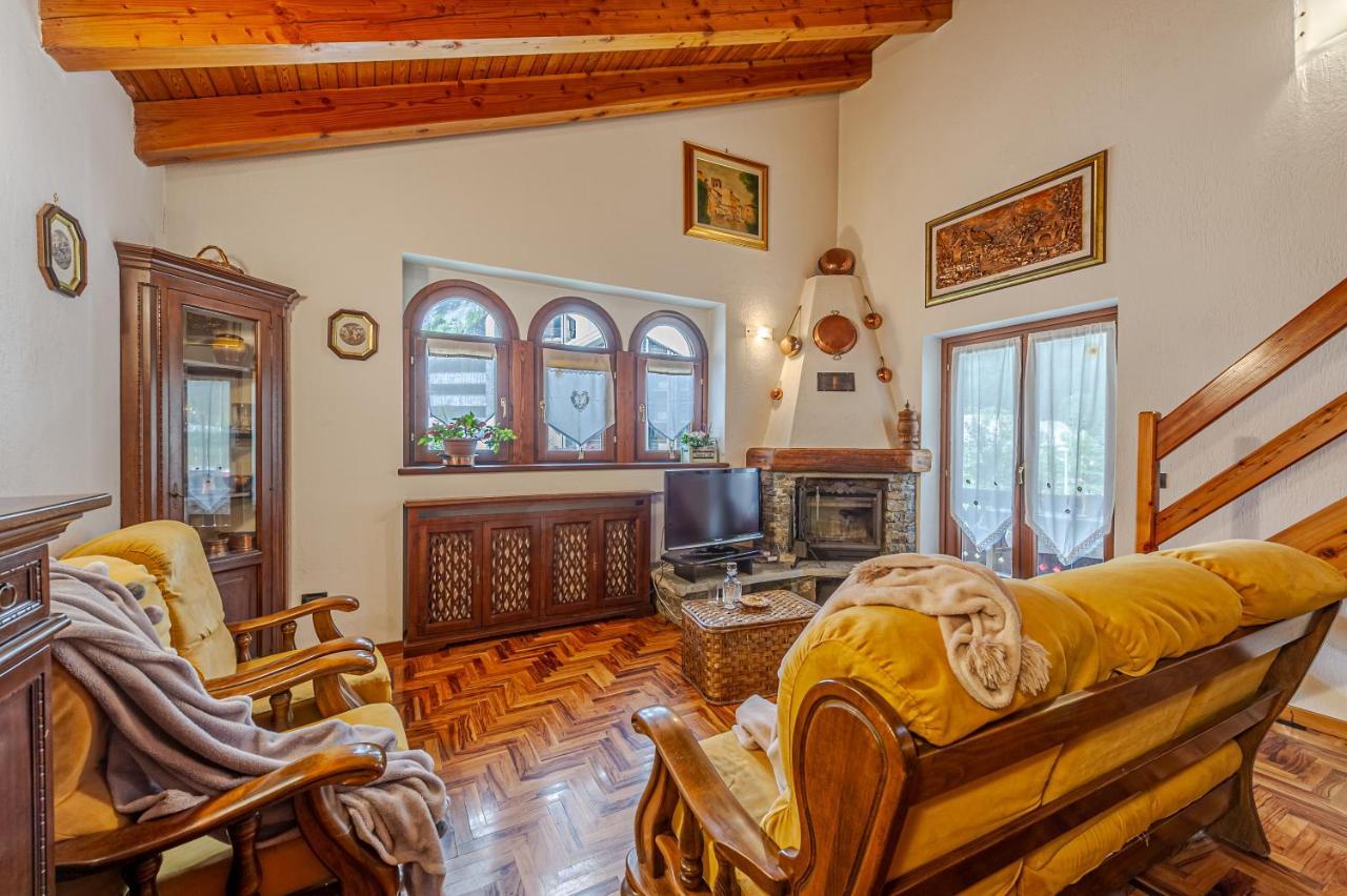 쿠르마예 Casa Beatrice - Wifi, Parcheggio E Vista Montagna - Cour 0231 아파트 외부 사진