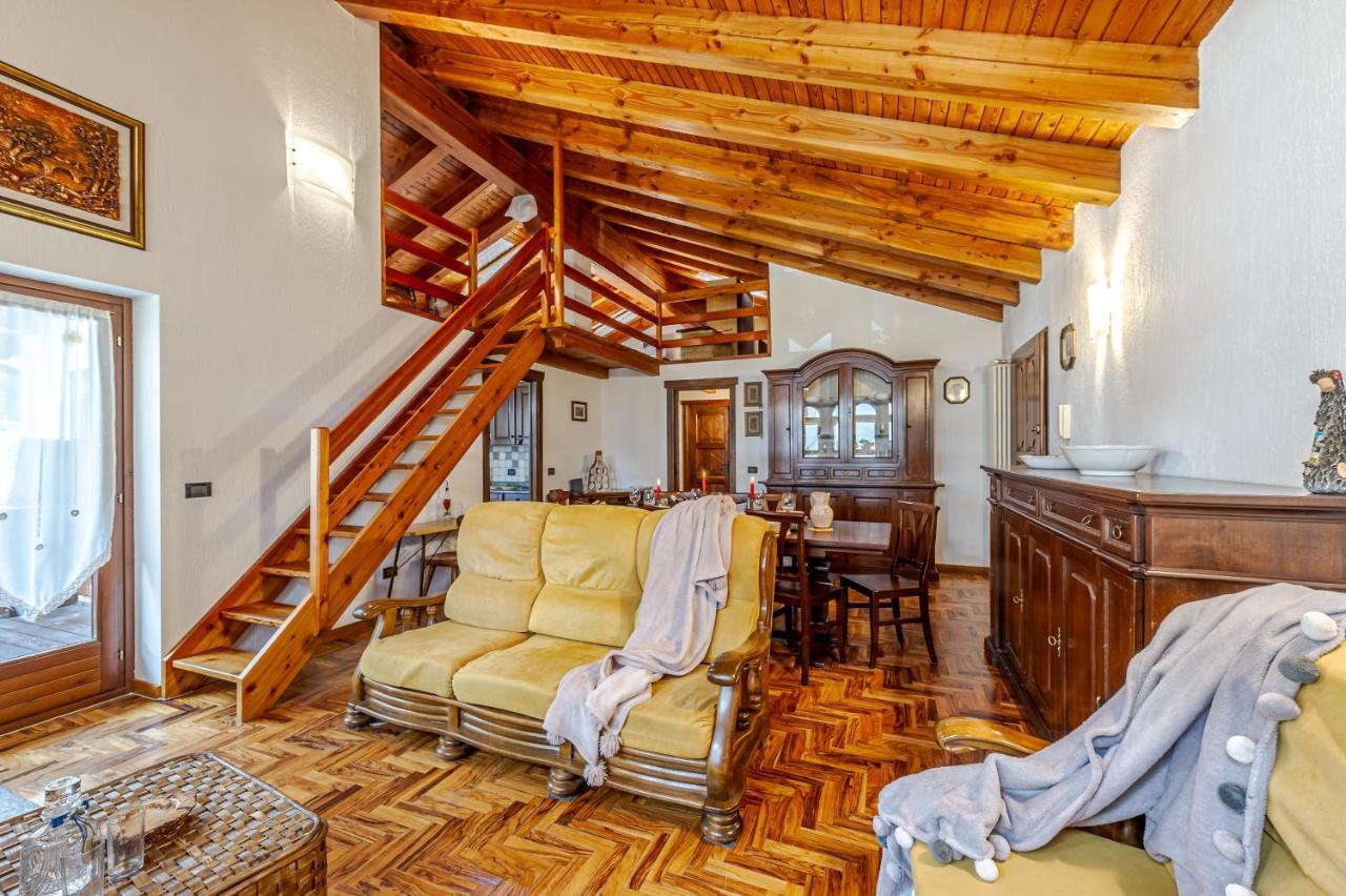 쿠르마예 Casa Beatrice - Wifi, Parcheggio E Vista Montagna - Cour 0231 아파트 외부 사진